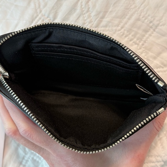 Coach Corner Zip Wristlet in Signature Canvas Black and Silver NEW - Picture 3 of 8